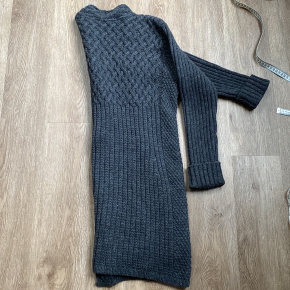 Vintage Ireland 100% merino wool cable cardigan - Picture 10 of 11